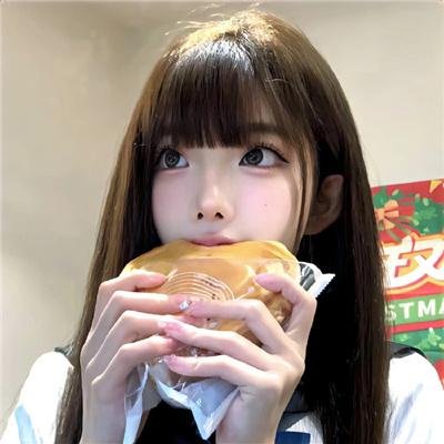裸女游城
